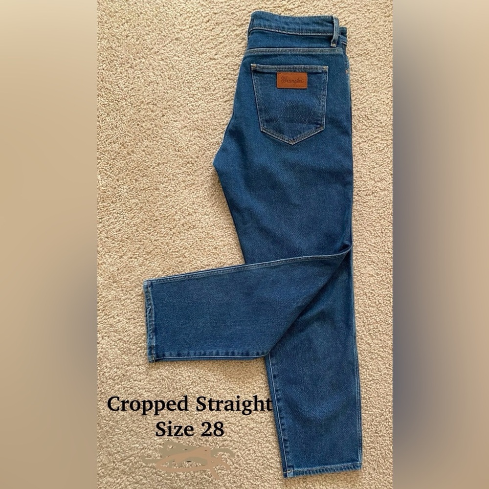 Wrangler Women's Dark Blue Ankle Jeans